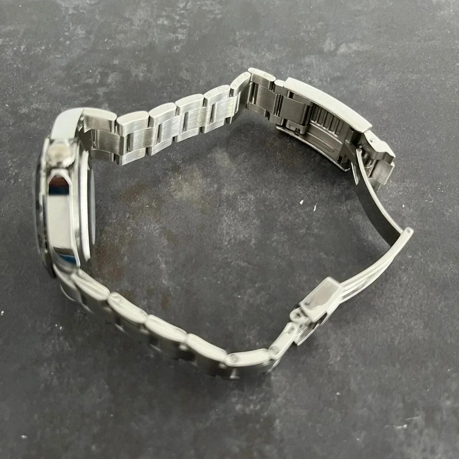 Explorer ll GMT